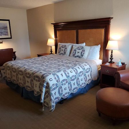 Kansas Country Inn Oakley Bagian luar foto