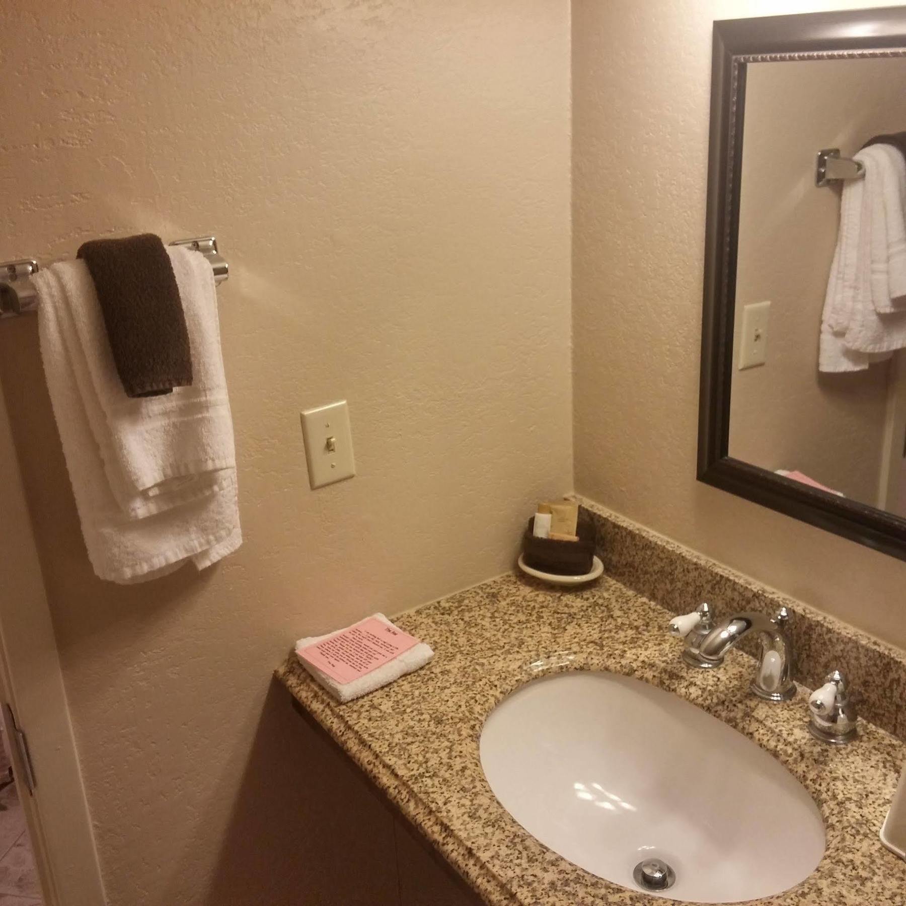 Kansas Country Inn Oakley Bagian luar foto